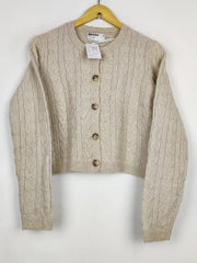 Buy online pre-used pre-loved 100% authentic & Original branded Primark (LS-18615) available in Pakistan. Top international brands avilable.