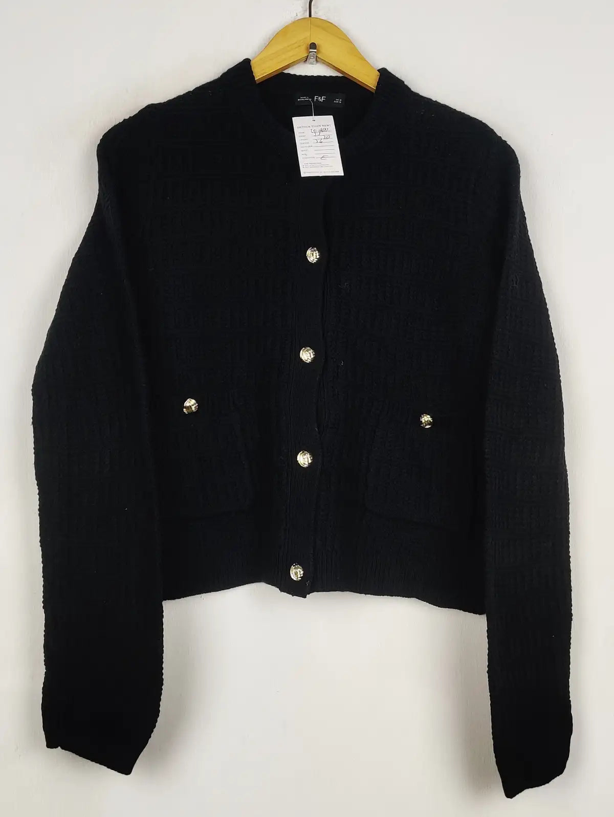 Buy online pre-used pre-loved 100% authentic & Original branded F&F (LS-18682) available in Pakistan. Top international brands avilable.