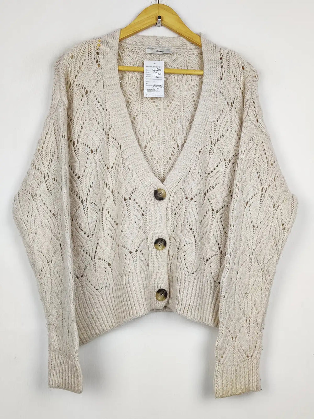 Buy online pre-used pre-loved 100% authentic & Original branded George (LS-18685) available in Pakistan. Top international brands avilable.