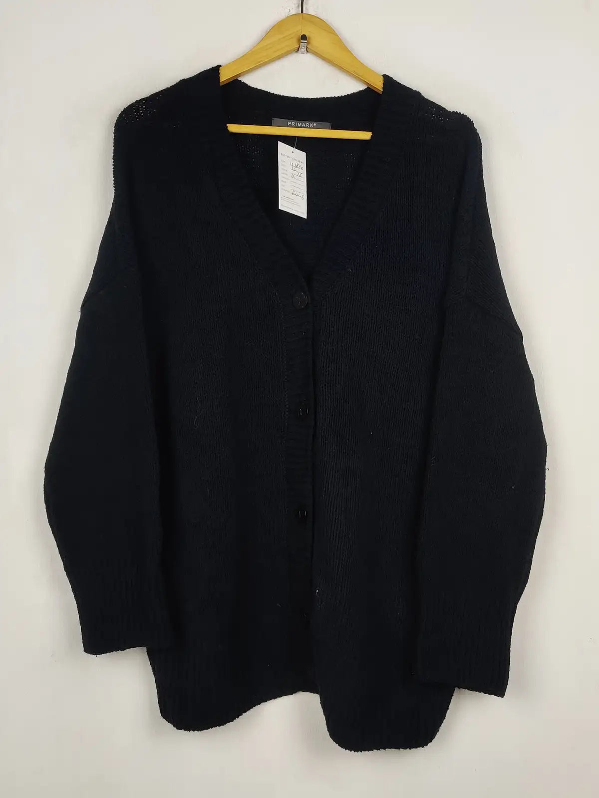 Buy online pre-used pre-loved 100% authentic & Original branded Primark (LS-18700) available in Pakistan. Top international brands avilable.