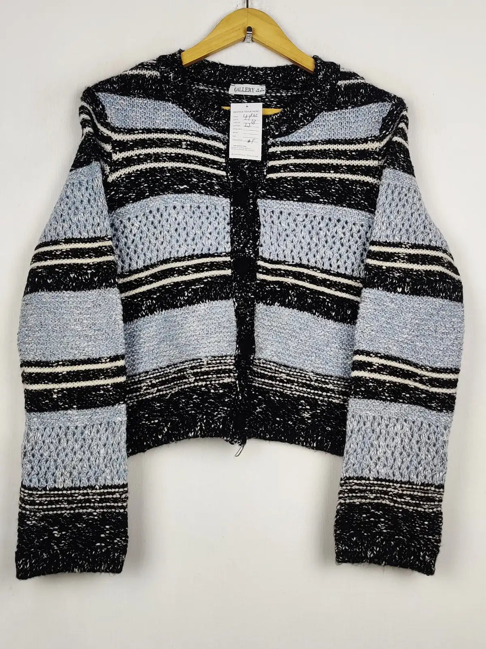 Buy online pre-used pre-loved 100% authentic & Original branded Gallery (LS-18703) available in Pakistan. Top international brands avilable.