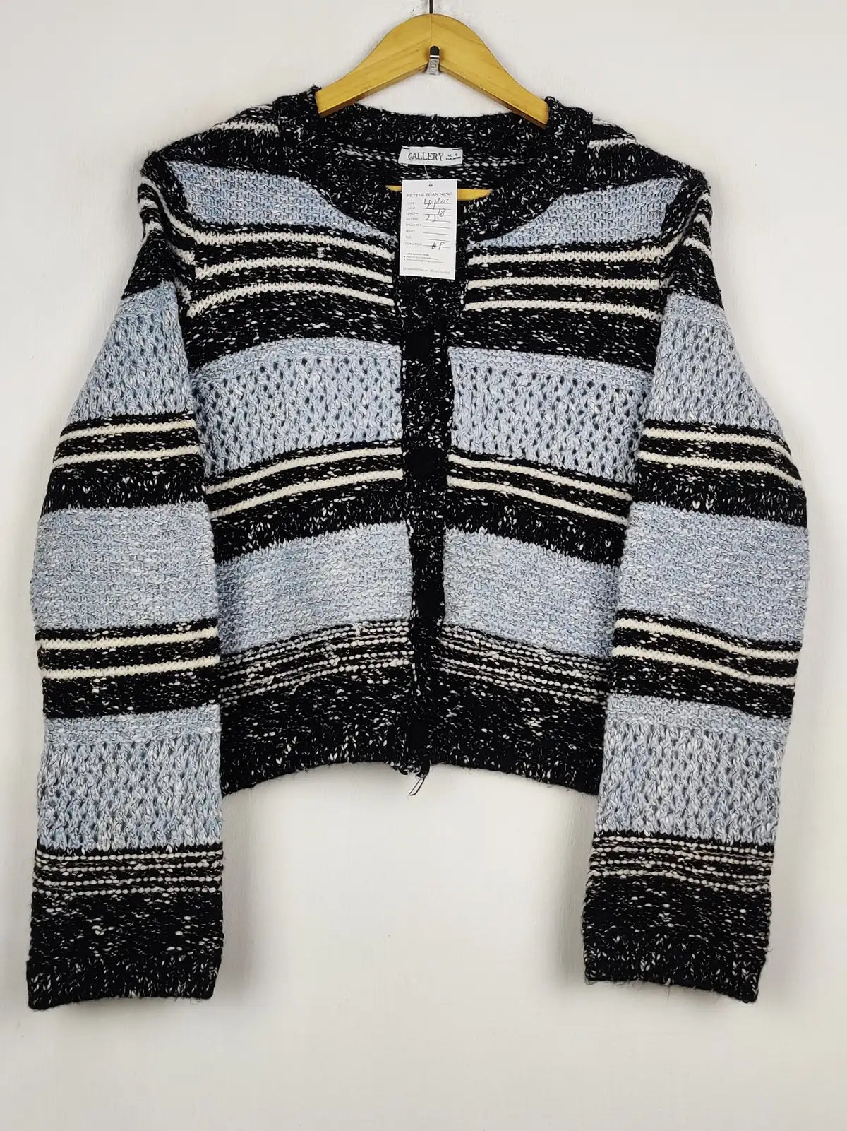 Buy online pre-used pre-loved 100% authentic & Original branded Gallery (LS-18703) available in Pakistan. Top international brands avilable.