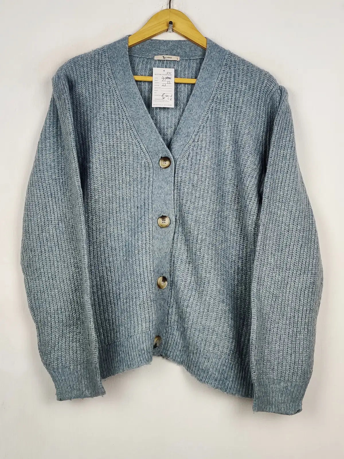 Buy online pre-used pre-loved 100% authentic & Original branded Tu (LS-18707) available in Pakistan. Top international brands avilable.