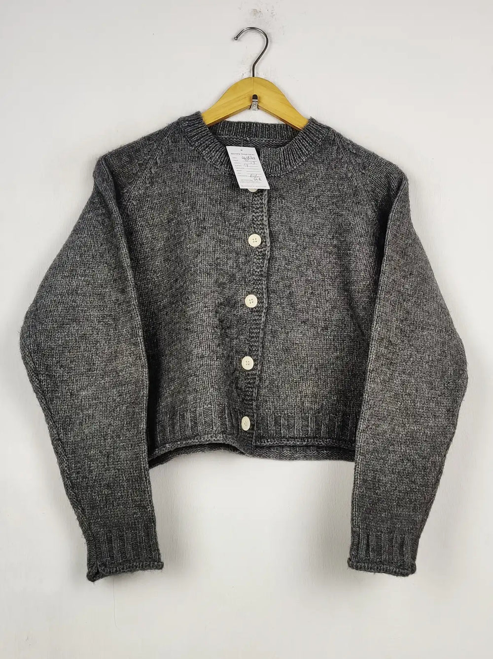 Buy online pre-used pre-loved 100% authentic & Original branded Unknown Brand (LS-18709) available in Pakistan. Top international brands avilable.