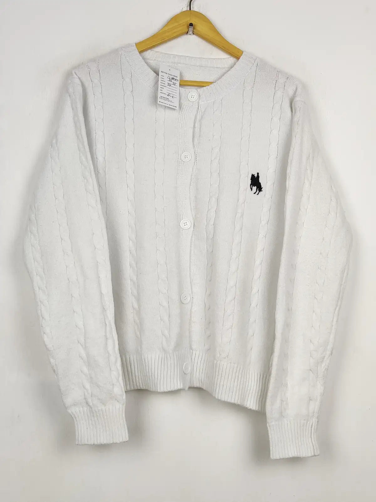 Buy online pre-used pre-loved 100% authentic & Original branded Unknown Brand (LS-18712) available in Pakistan. Top international brands avilable.