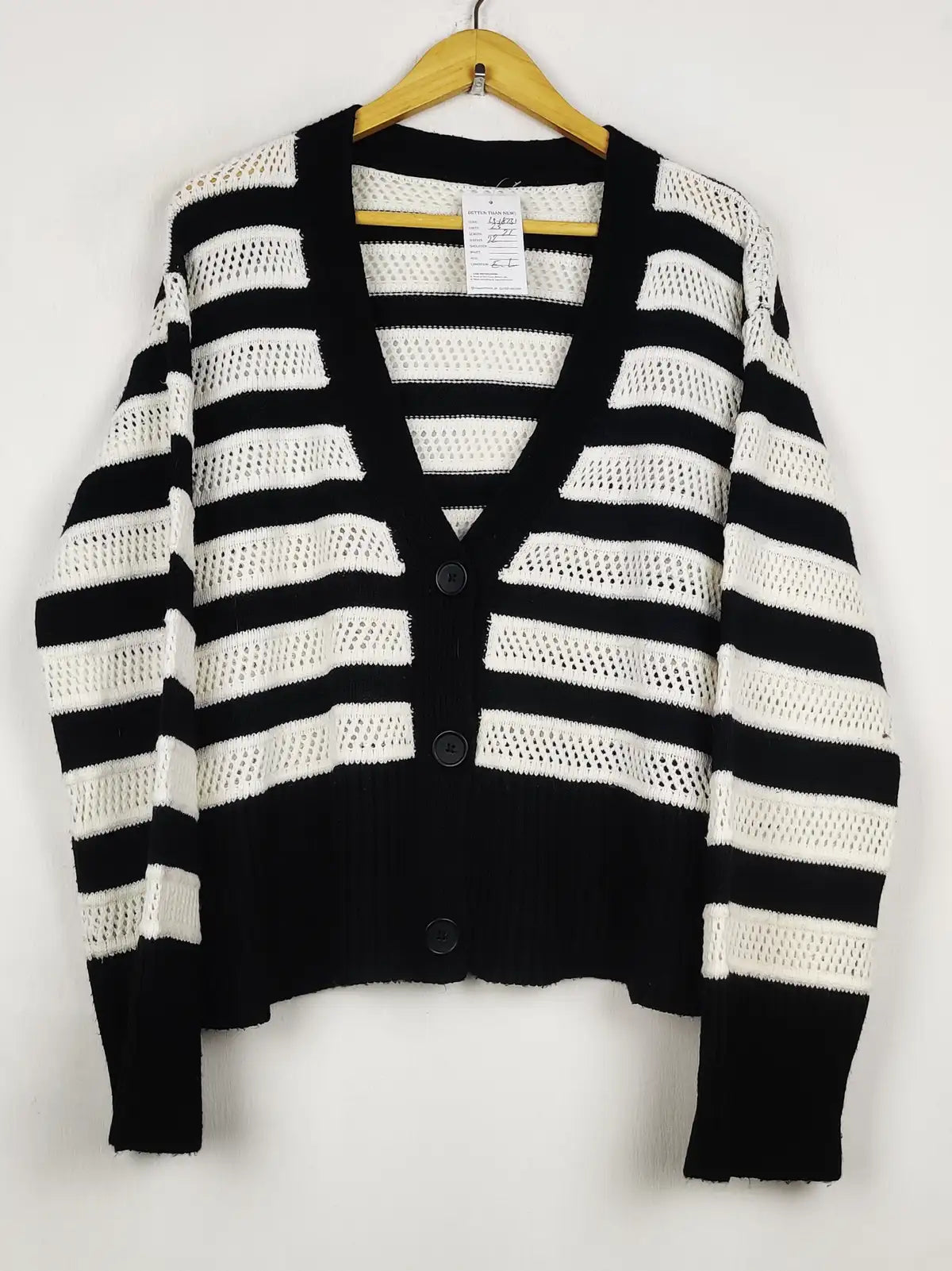 Buy online pre-used pre-loved 100% authentic & Original branded Primark (LS-18731) available in Pakistan. Top international brands avilable.
