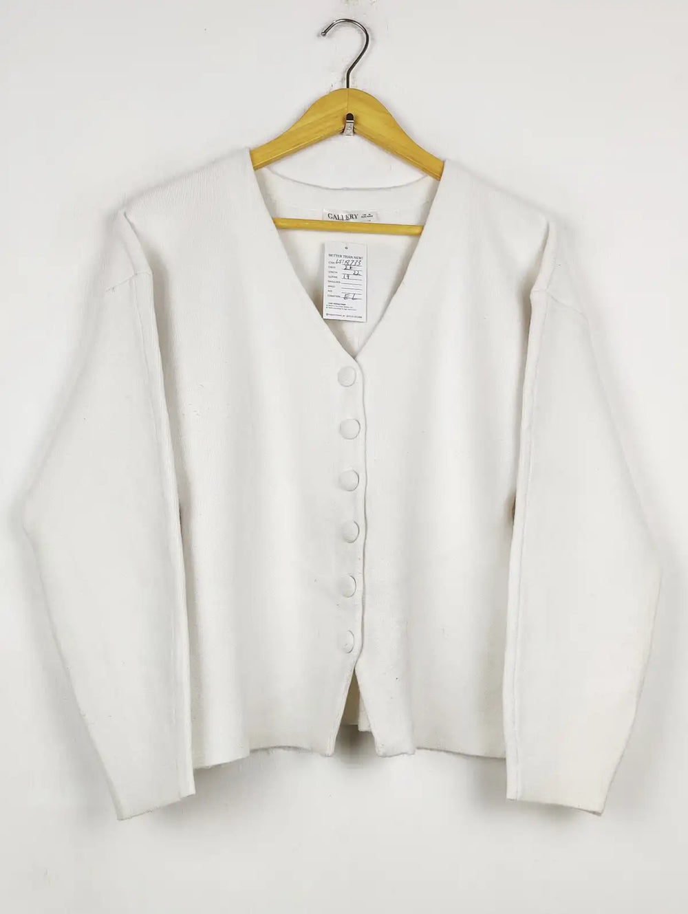 Buy online pre-used pre-loved 100% authentic & Original branded Gallery (LS-18733) available in Pakistan. Top international brands avilable.