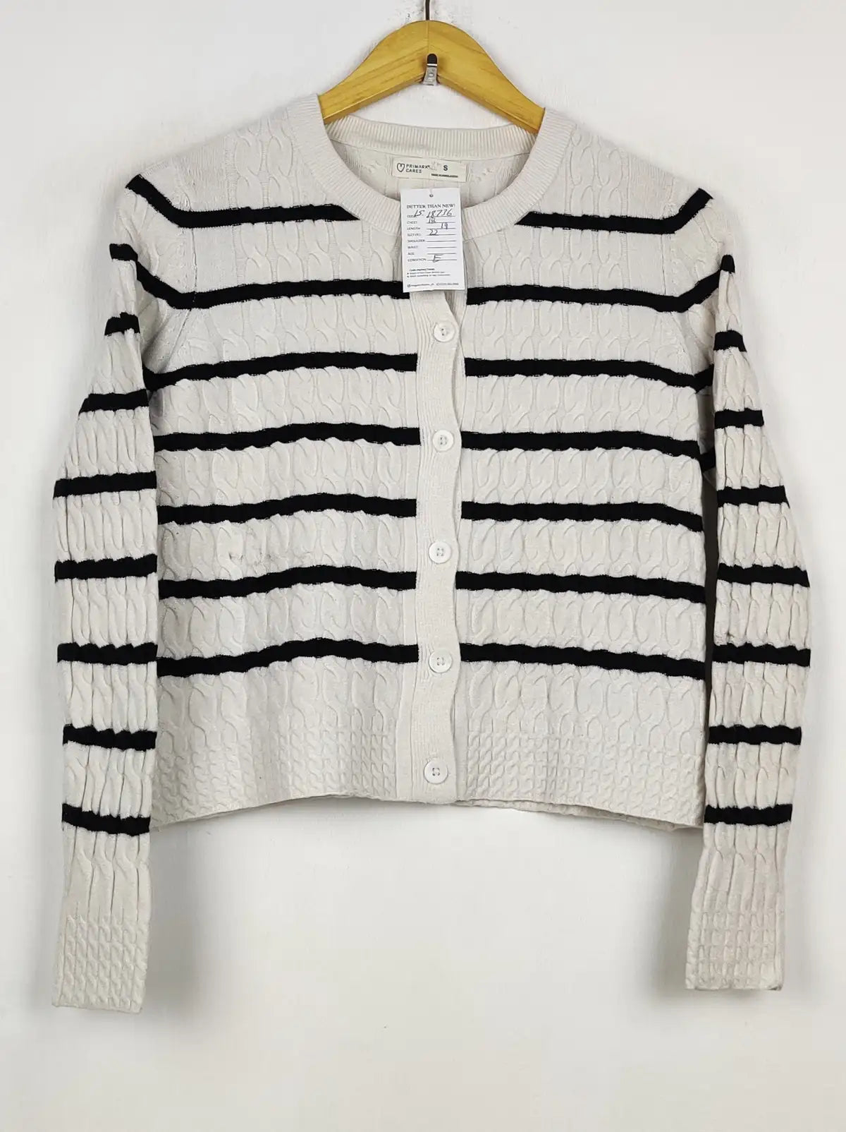 Buy online pre-used pre-loved 100% authentic & Original branded Primark (LS-18736) available in Pakistan. Top international brands avilable.