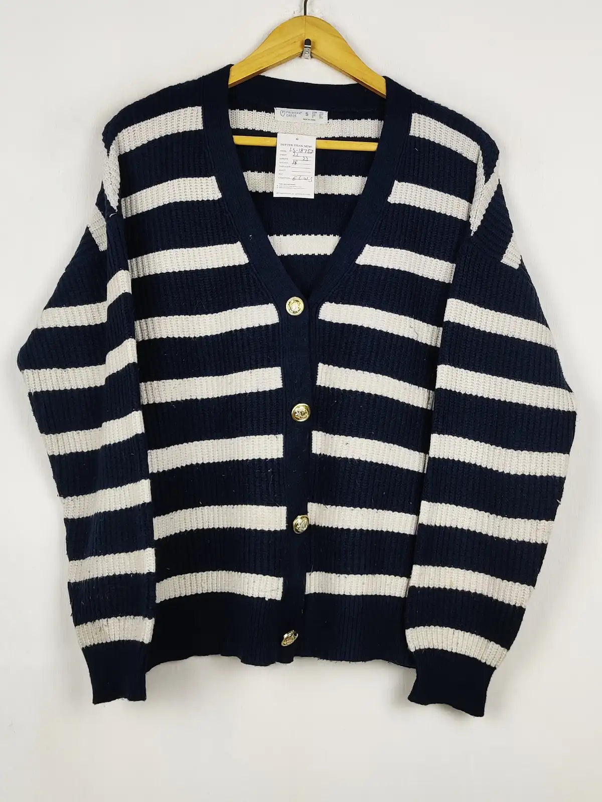 Buy online pre-used pre-loved 100% authentic & Original branded Primark (LS-18752) available in Pakistan. Top international brands avilable.