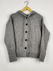 Buy online pre-used pre-loved 100% authentic & Original branded Unknown Brand (LS-18755) available in Pakistan. Top international brands avilable.