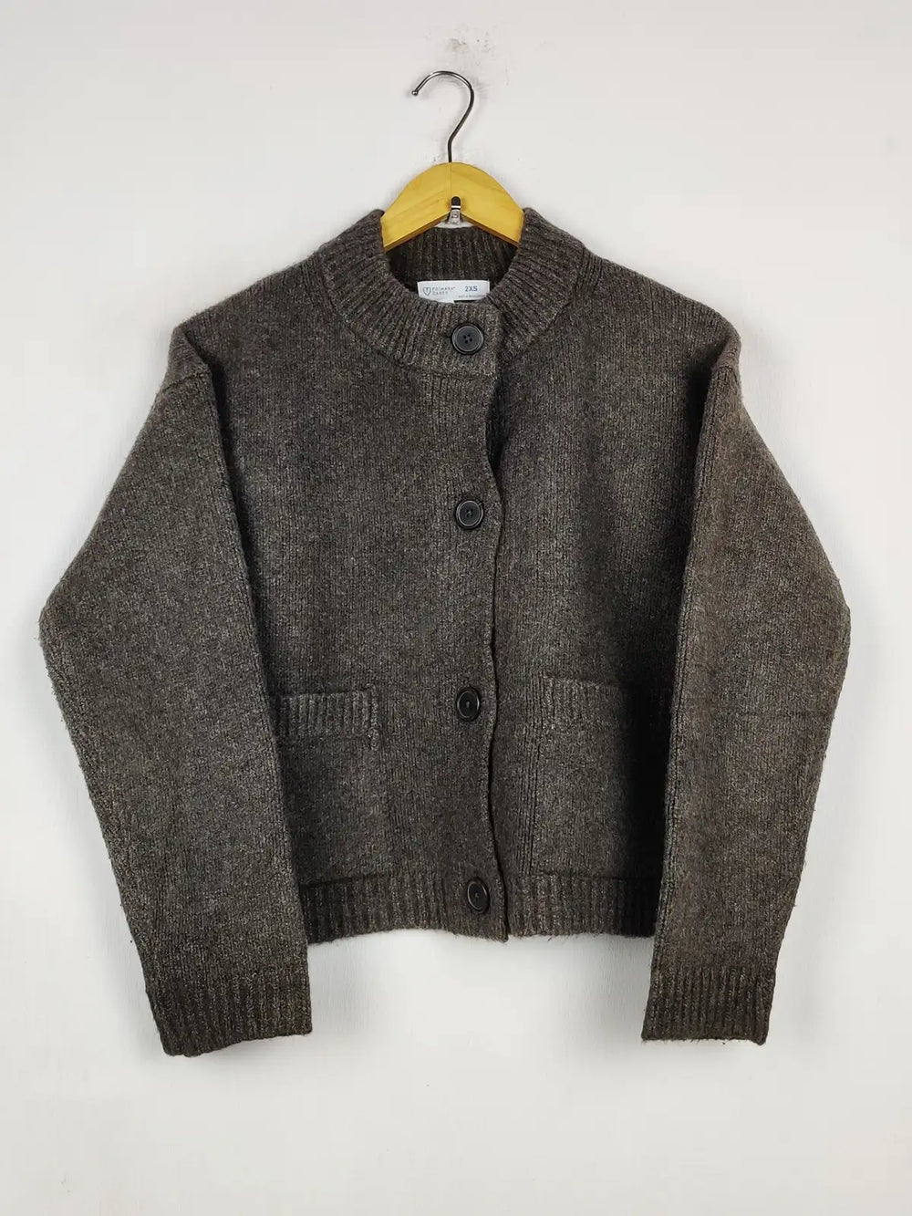 Buy online pre-used pre-loved 100% authentic & Original branded Primark (LS-18761) available in Pakistan. Top international brands avilable.