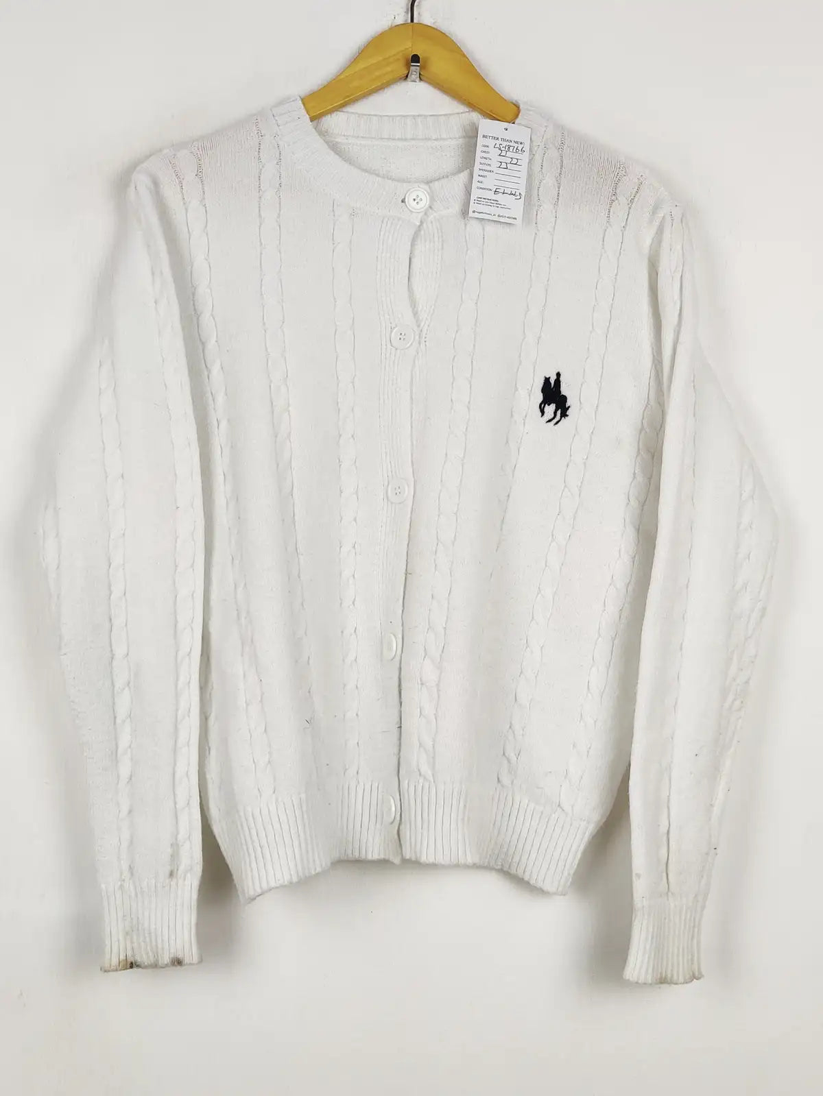 Buy online pre-used pre-loved 100% authentic & Original branded Unknown Brand (LS-18766) available in Pakistan. Top international brands avilable.