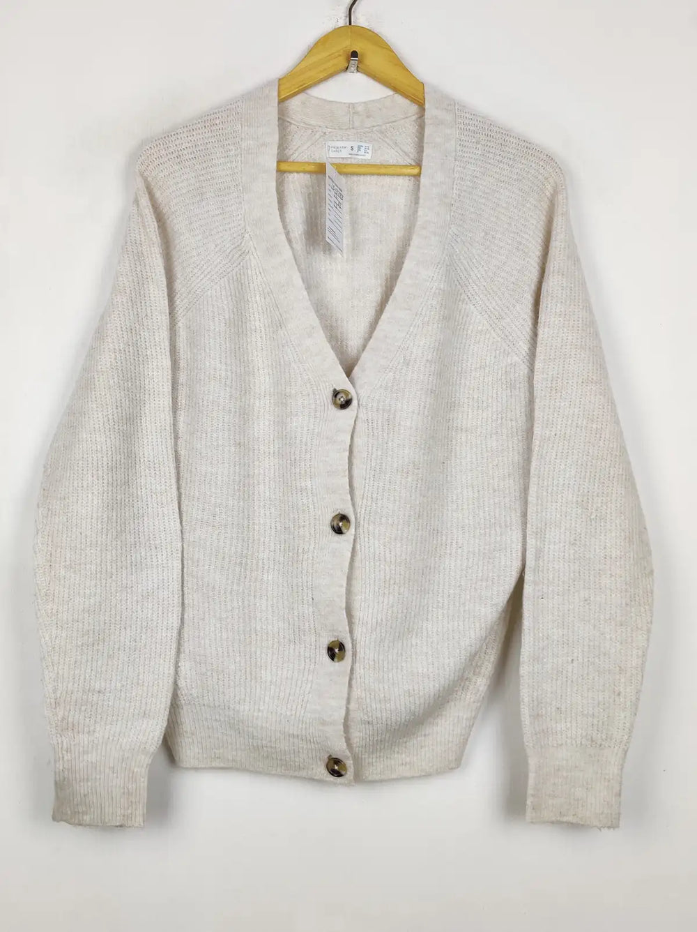 Buy online pre-used pre-loved 100% authentic & Original branded Primark (LS-18783) available in Pakistan. Top international brands avilable.