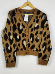 Buy online pre-used pre-loved 100% authentic & Original branded Primark (LS-18784) available in Pakistan. Top international brands avilable.