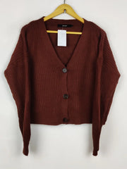 Buy online pre-used pre-loved 100% authentic & Original branded Vero Moda (LS-18797) available in Pakistan. Top international brands avilable.