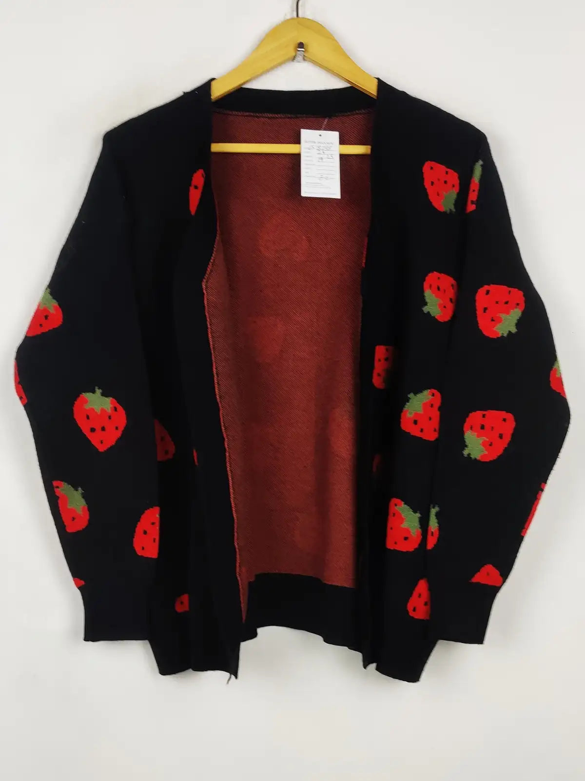 Buy online pre-used pre-loved 100% authentic & Original branded Unknown Brand (LS-18798) available in Pakistan. Top international brands avilable.