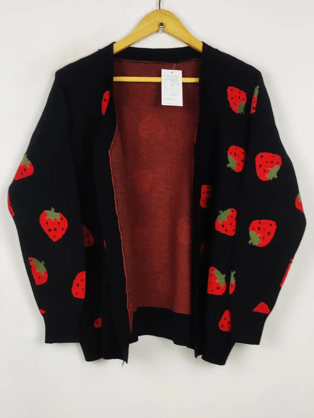Buy online pre-used pre-loved 100% authentic & Original branded Unknown Brand (LS-18798) available in Pakistan. Top international brands avilable.