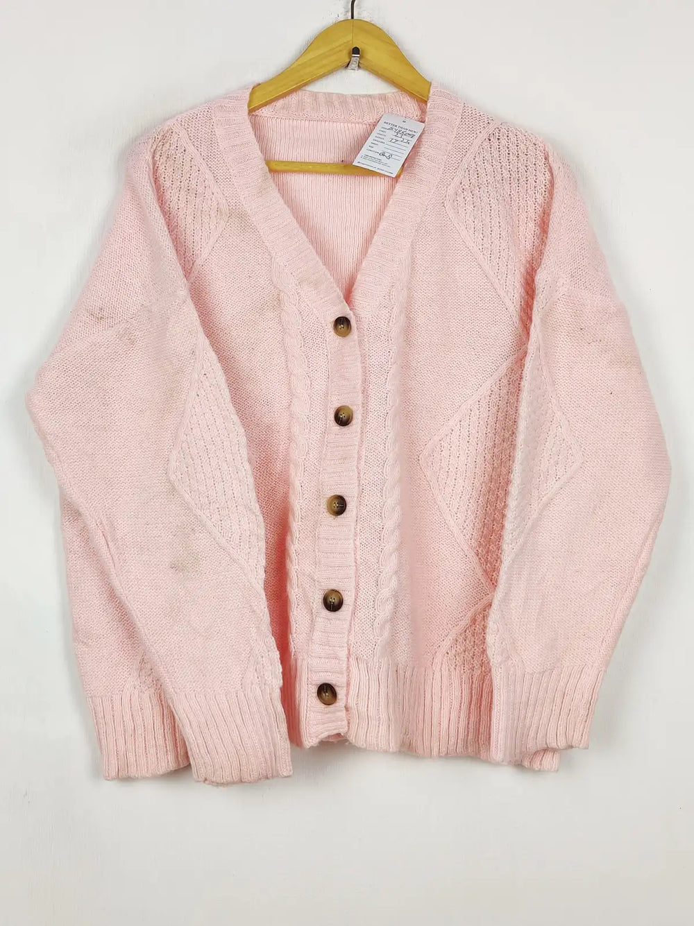 Buy online pre-used pre-loved 100% authentic & Original branded Unknown Brand (LS-18809) available in Pakistan. Top international brands avilable.