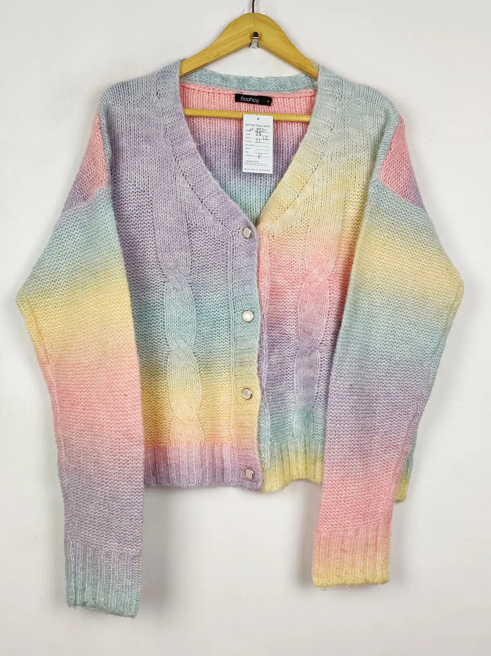 Buy online pre-used pre-loved 100% authentic & Original branded Boohoo (LS-18820) available in Pakistan. Top international brands avilable.