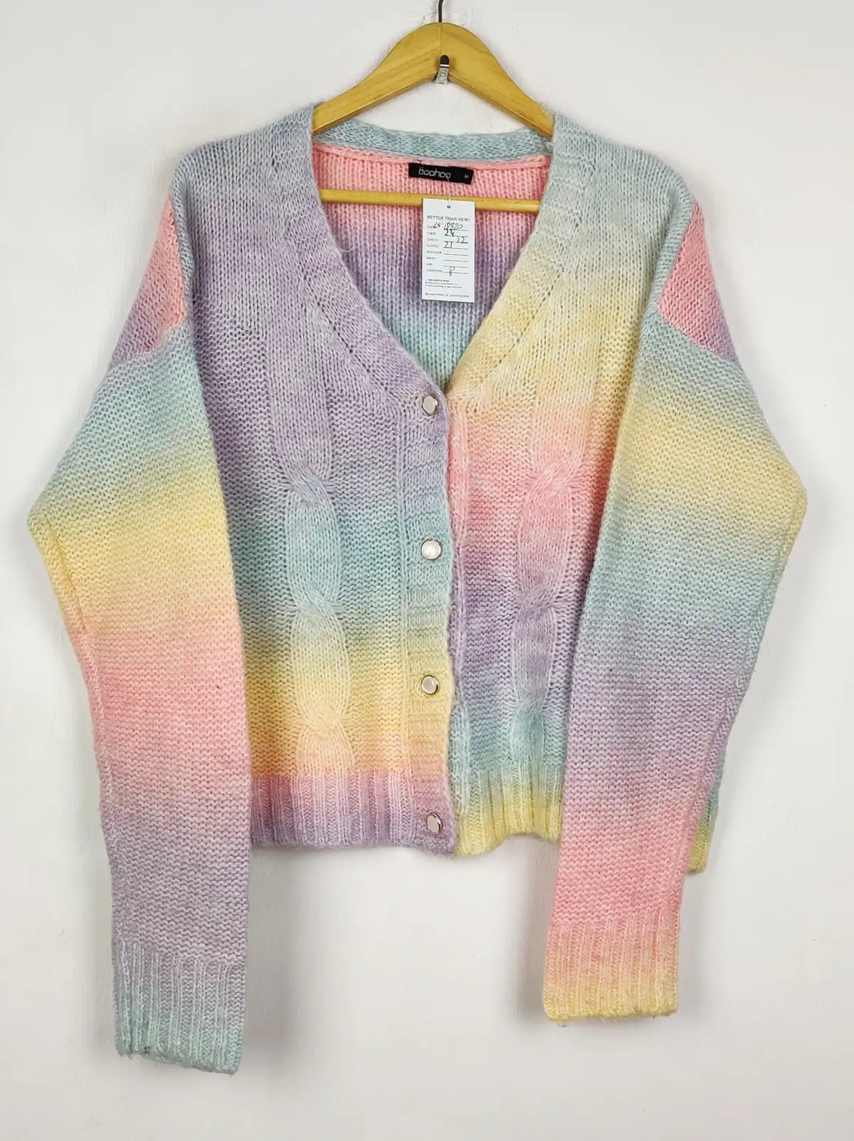 Buy online pre-used pre-loved 100% authentic & Original branded Boohoo (LS-18820) available in Pakistan. Top international brands avilable.