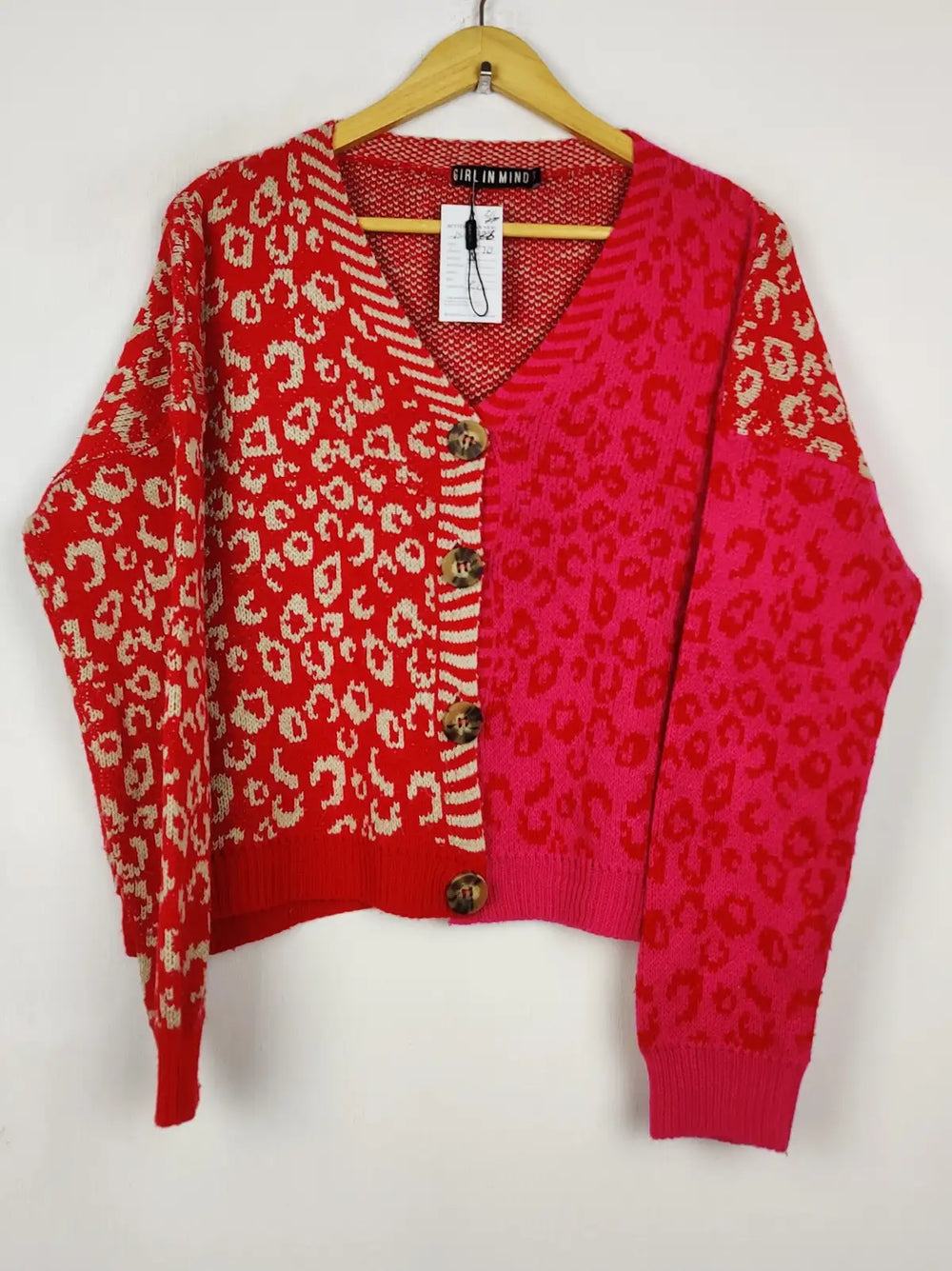 Buy online pre-used pre-loved 100% authentic & Original branded Girl In Mind (LS-18826) available in Pakistan. Top international brands avilable.