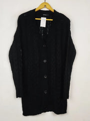 Buy online pre-used pre-loved 100% authentic & Original branded Boohoo (LS-18833) available in Pakistan. Top international brands avilable.