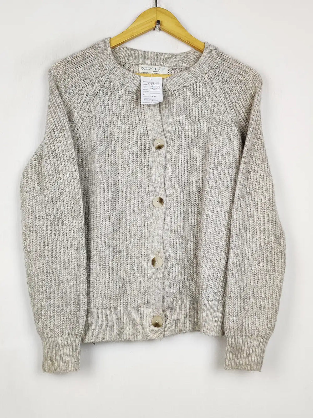 Buy online pre-used pre-loved 100% authentic & Original branded Primark (LS-18852) available in Pakistan. Top international brands avilable.