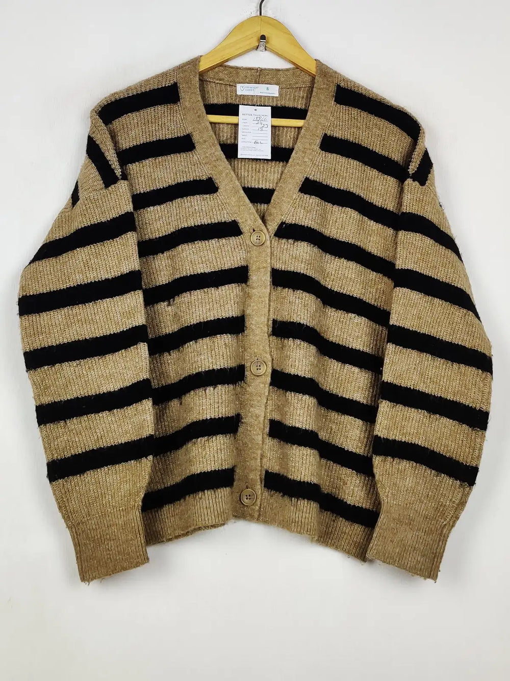 Buy online pre-used pre-loved 100% authentic & Original branded Primark (LS-18866) available in Pakistan. Top international brands avilable.