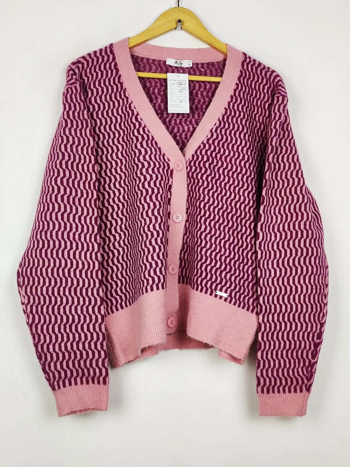 Buy online pre-used pre-loved 100% authentic & Original branded Vila Joy (LS-18869) available in Pakistan. Top international brands avilable.