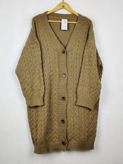 Buy online pre-used pre-loved 100% authentic & Original branded Shein (LS-18872) available in Pakistan. Top international brands avilable.