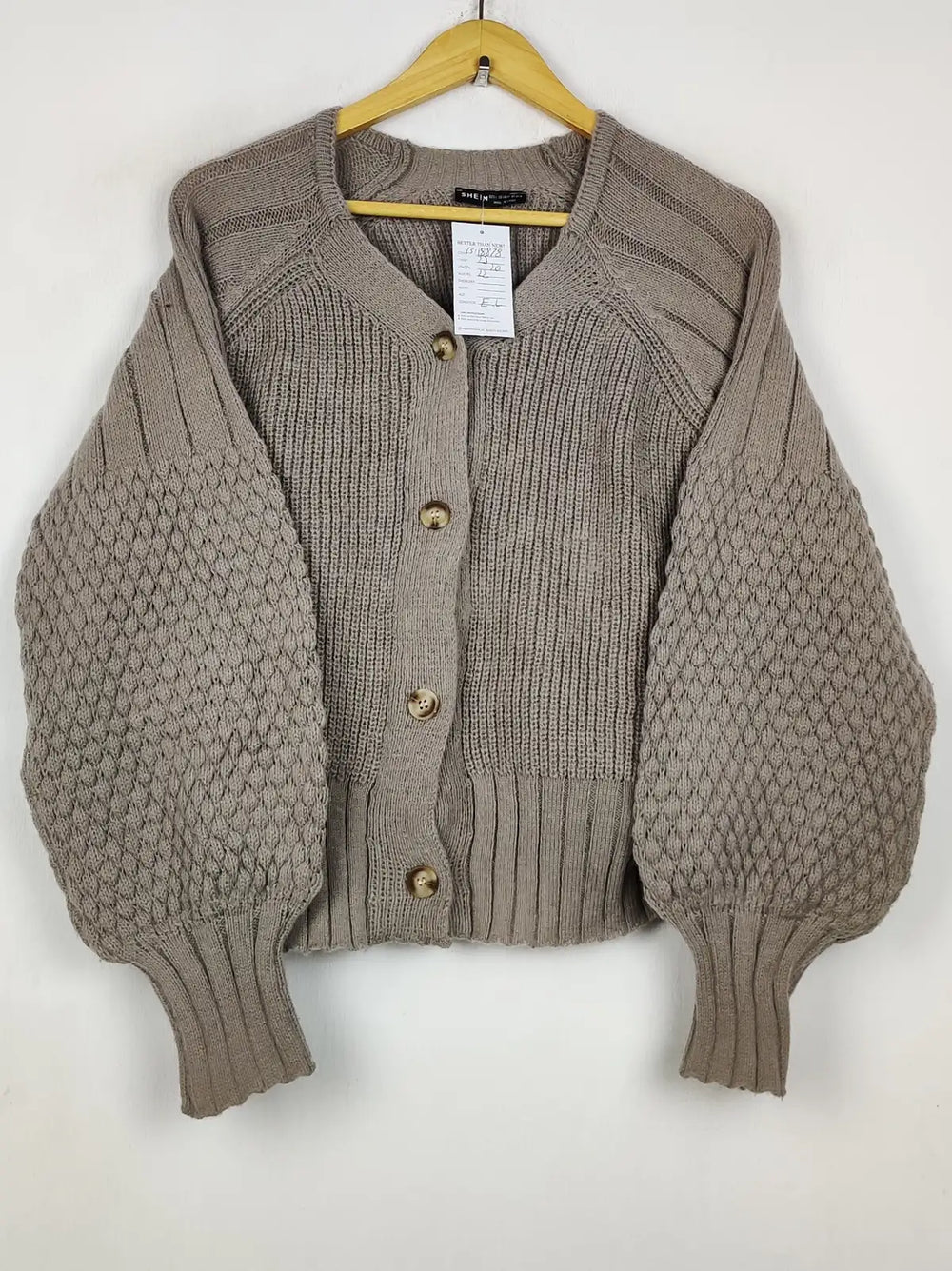 Buy online pre-used pre-loved 100% authentic & Original branded Shein (LS-18878) available in Pakistan. Top international brands avilable.