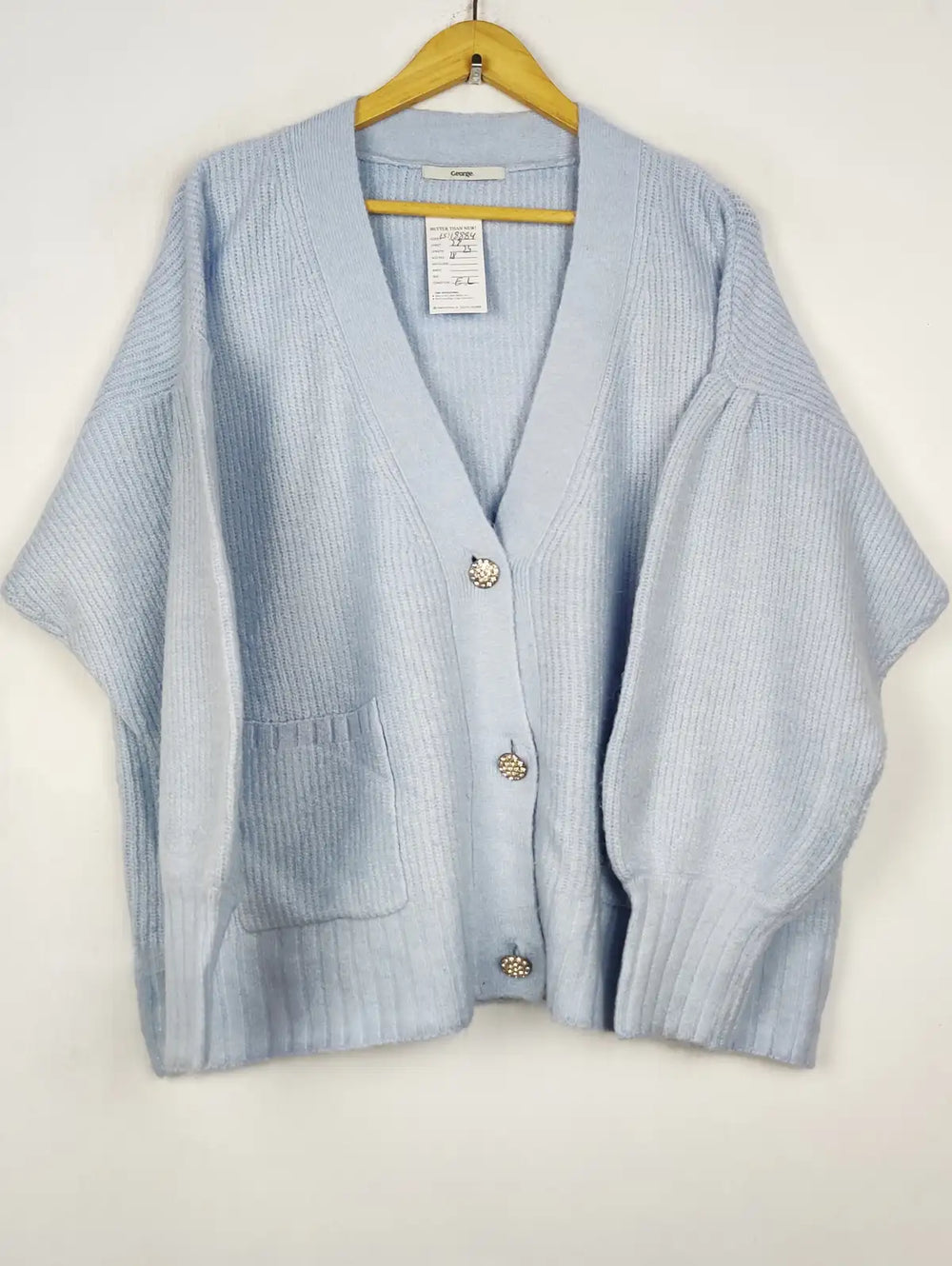 Buy online pre-used pre-loved 100% authentic & Original branded George (LS-18884) available in Pakistan. Top international brands avilable.