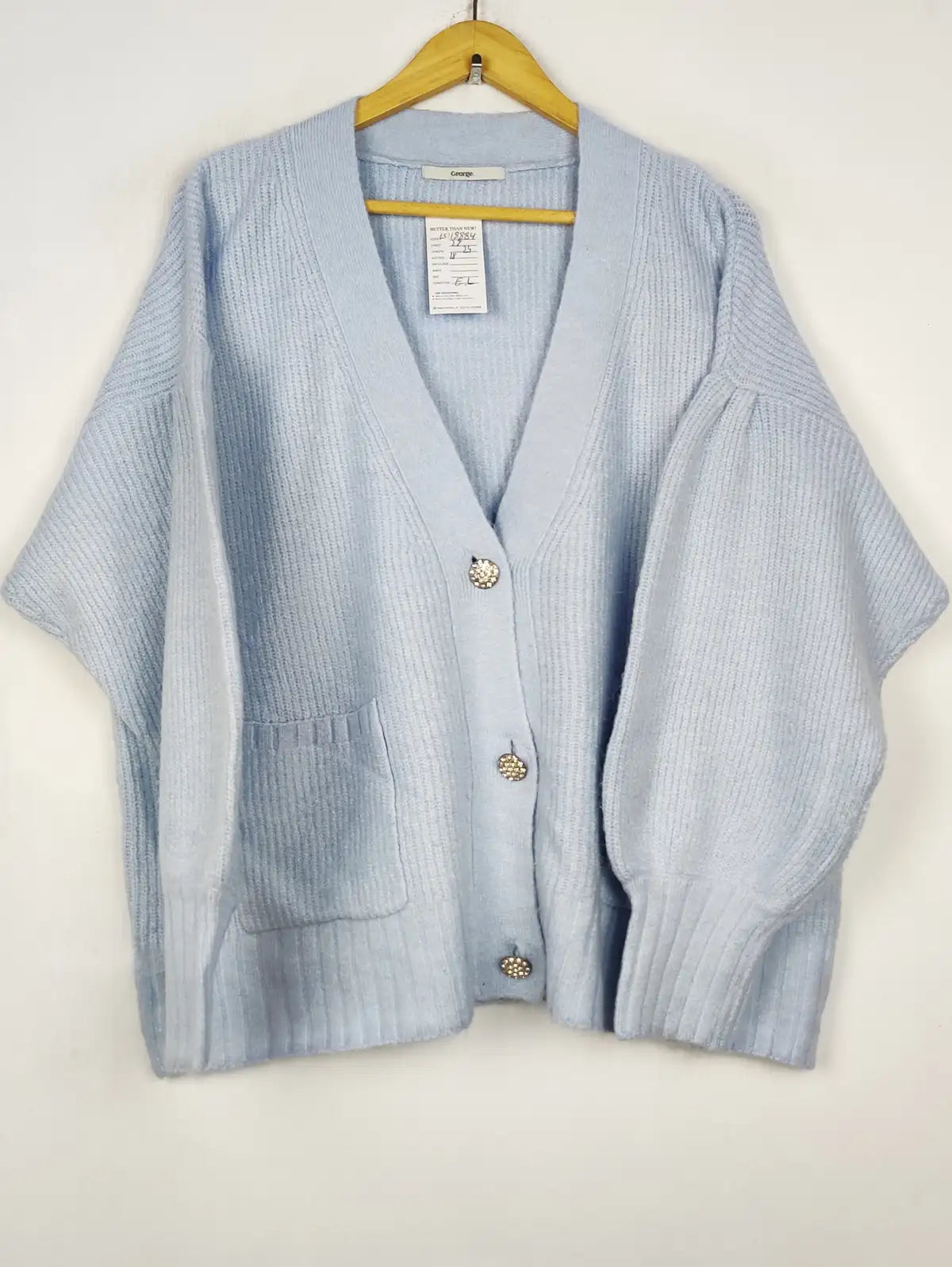 Buy online pre-used pre-loved 100% authentic & Original branded George (LS-18884) available in Pakistan. Top international brands avilable.