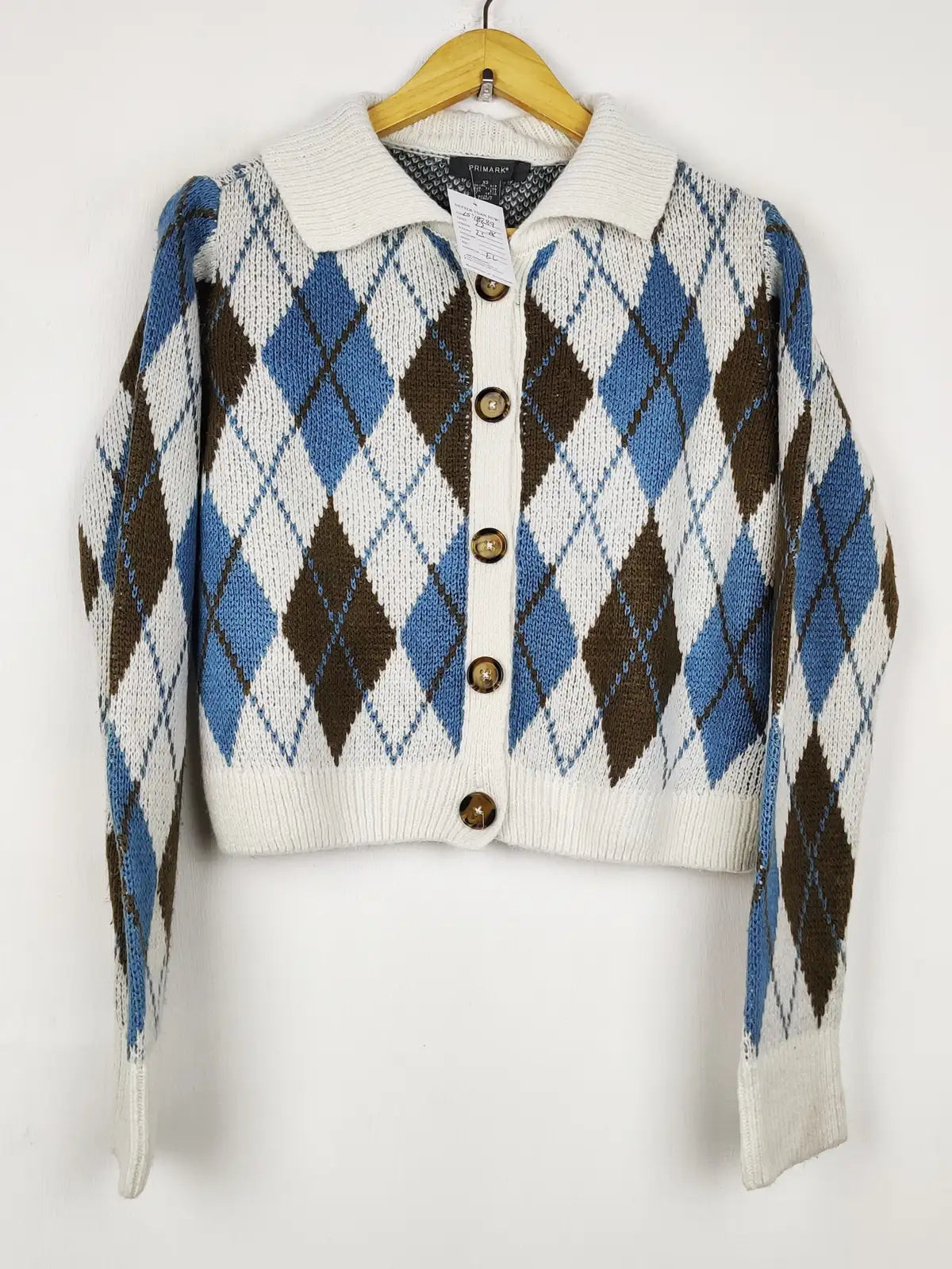 Buy online pre-used pre-loved 100% authentic & Original branded Primark (LS-18889) available in Pakistan. Top international brands avilable.