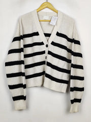 Buy online pre-used pre-loved 100% authentic & Original branded H&M (LS-18903) available in Pakistan. Top international brands avilable.