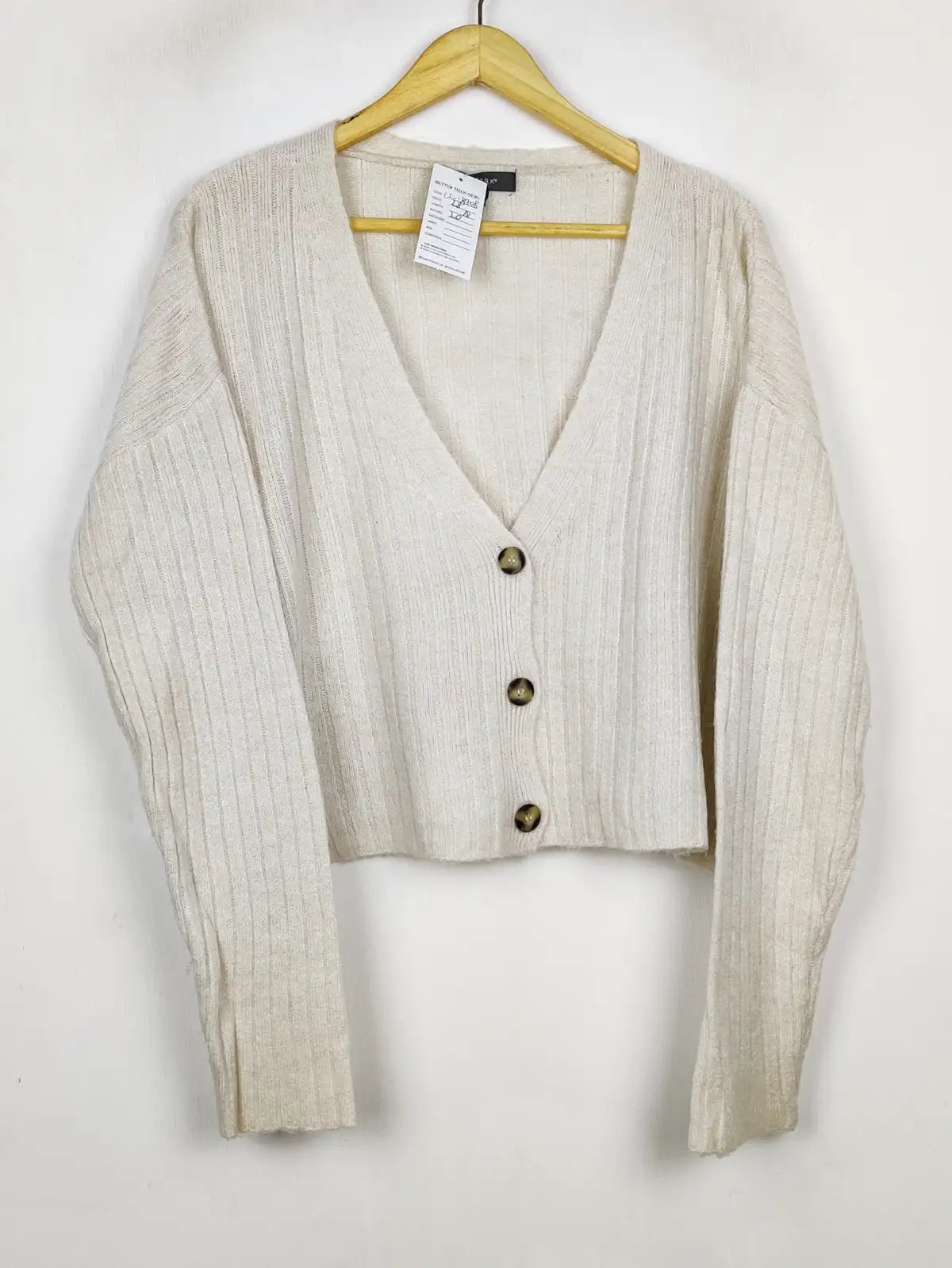 Buy online pre-used pre-loved 100% authentic & Original branded Primark (LS-18908) available in Pakistan. Top international brands avilable.