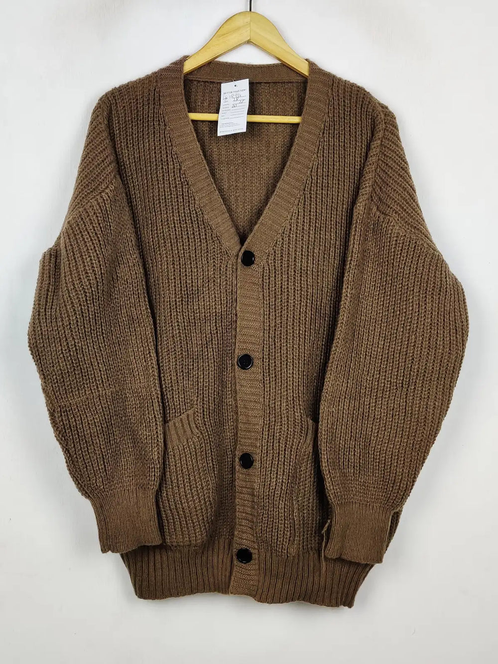 Buy online pre-used pre-loved 100% authentic & Original branded Unknown Brand (LS-18934) available in Pakistan. Top international brands avilable.