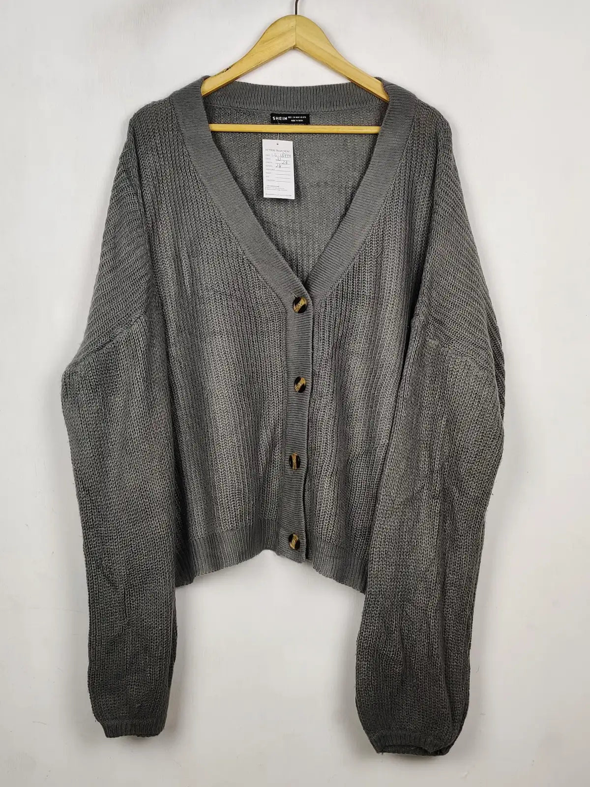 Buy online pre-used pre-loved 100% authentic & Original branded Shein (LS-18944) available in Pakistan. Top international brands avilable.