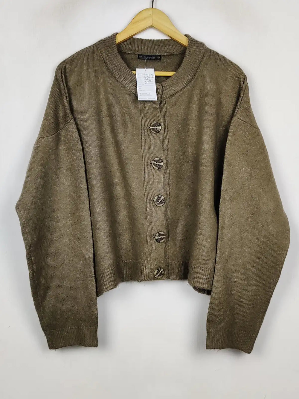 Buy online pre-used pre-loved 100% authentic & Original branded Dunnes Stores (LS-18957) available in Pakistan. Top international brands avilable.