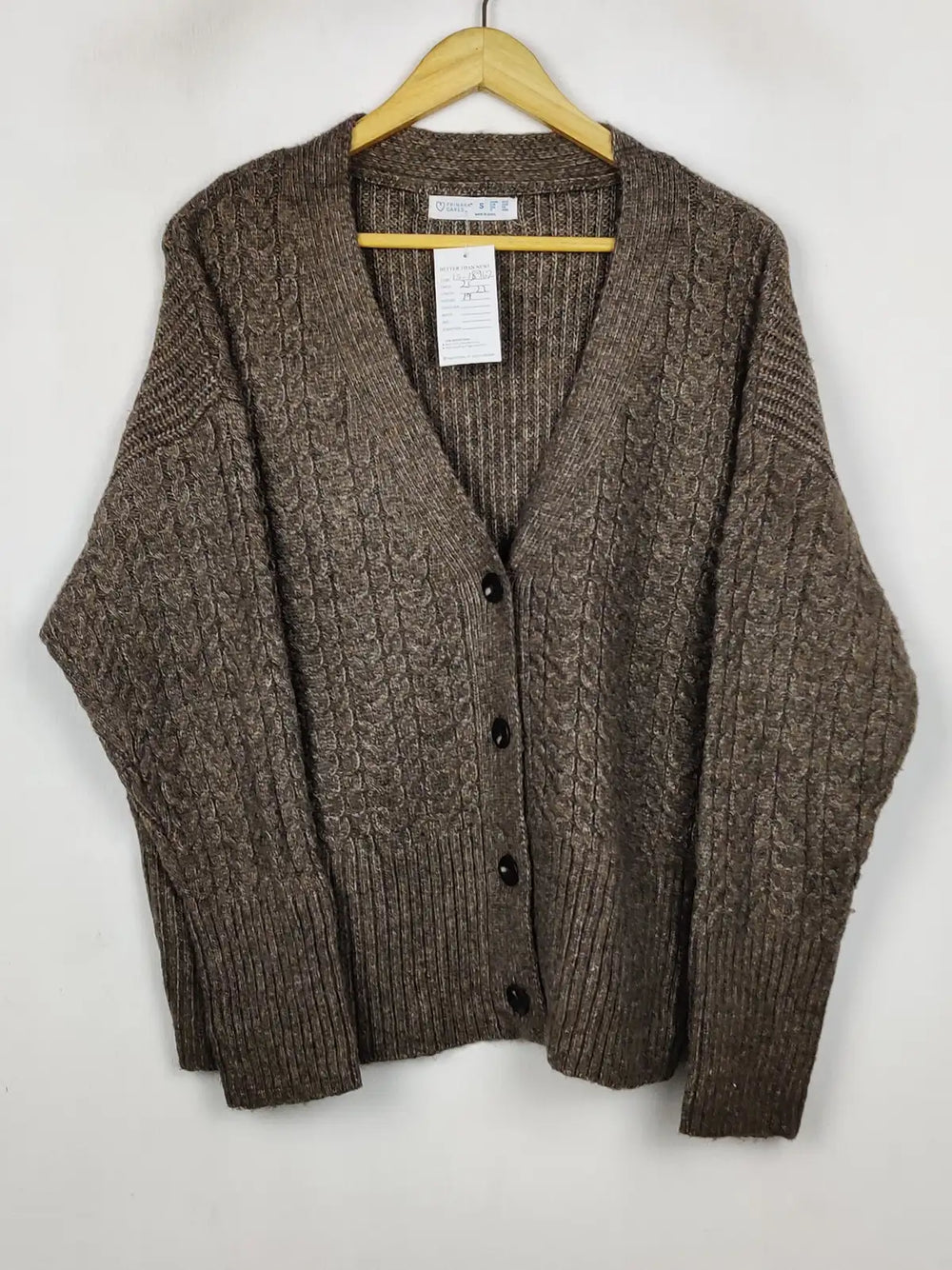 Buy online pre-used pre-loved 100% authentic & Original branded Primark (LS-18962) available in Pakistan. Top international brands avilable.
