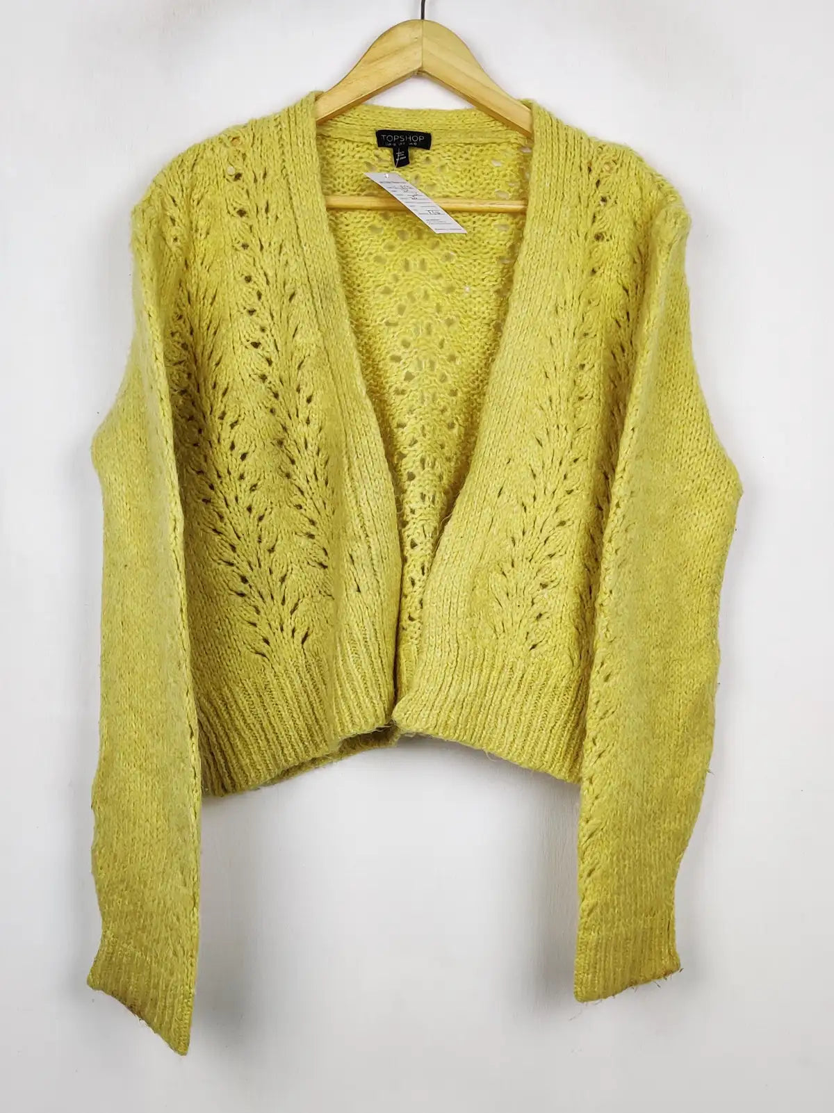 Buy online pre-used pre-loved 100% authentic & Original branded Topshop (LS-18976) available in Pakistan. Top international brands avilable.