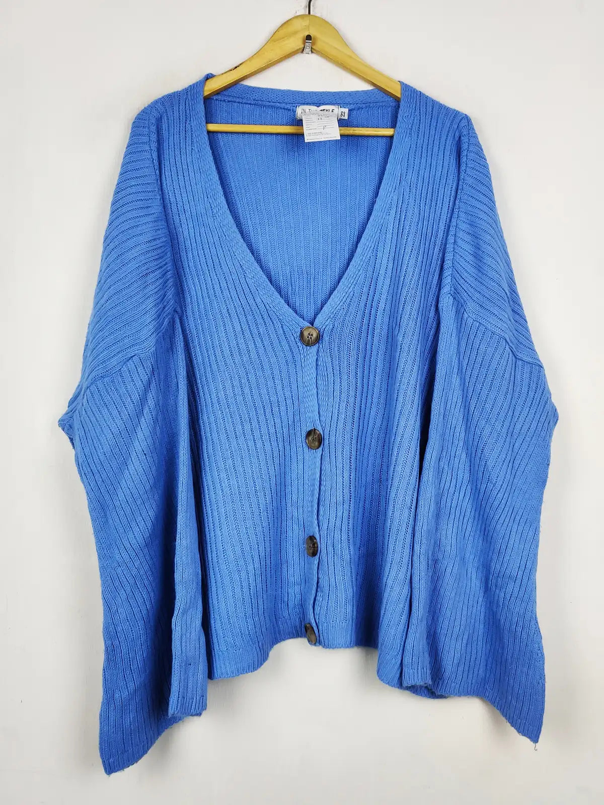 Buy online pre-used pre-loved 100% authentic & Original branded In The Style (LS-18992) available in Pakistan. Top international brands avilable.