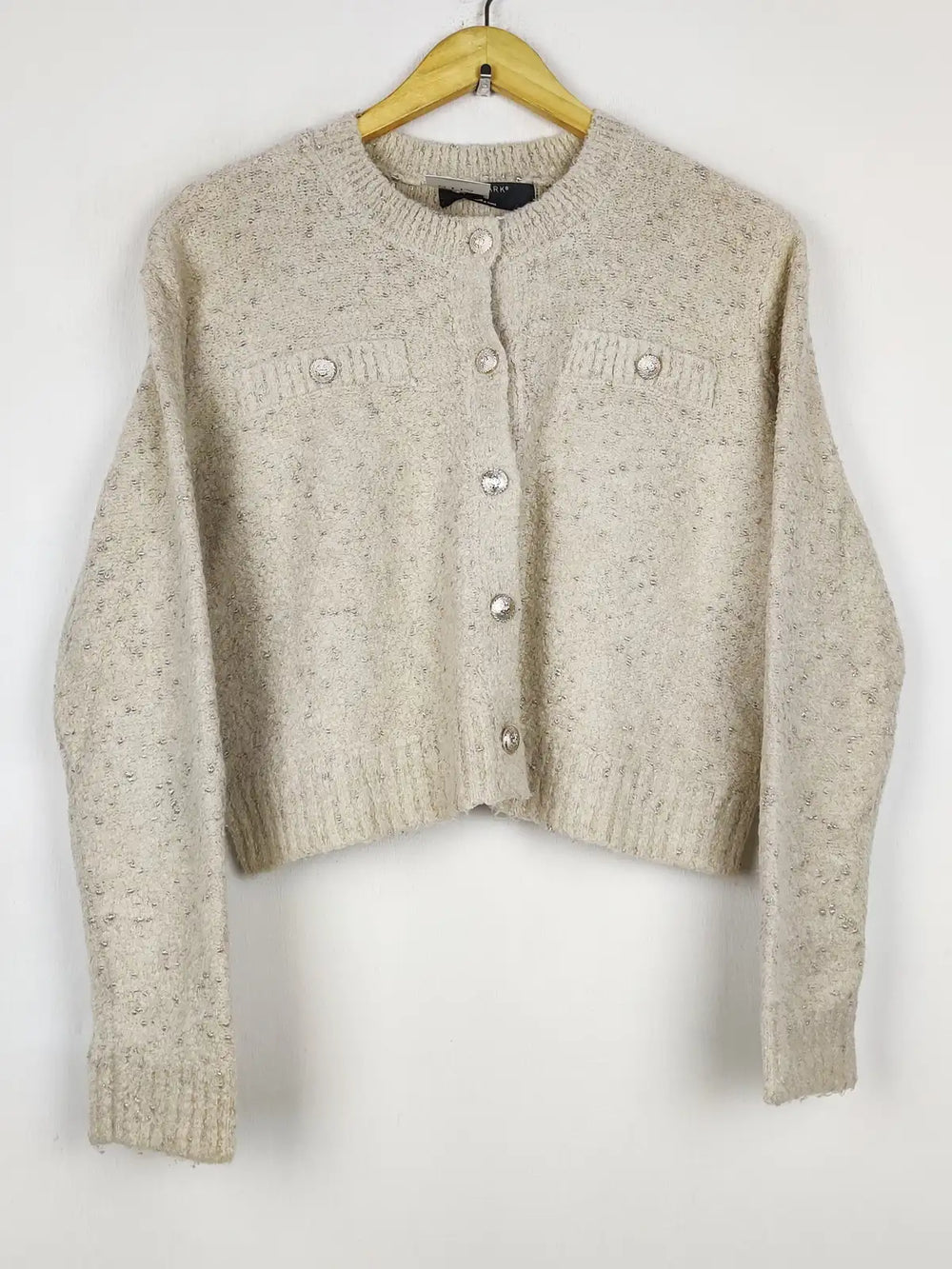 Buy online pre-used pre-loved 100% authentic & Original branded Primark (LS-18993) available in Pakistan. Top international brands avilable.