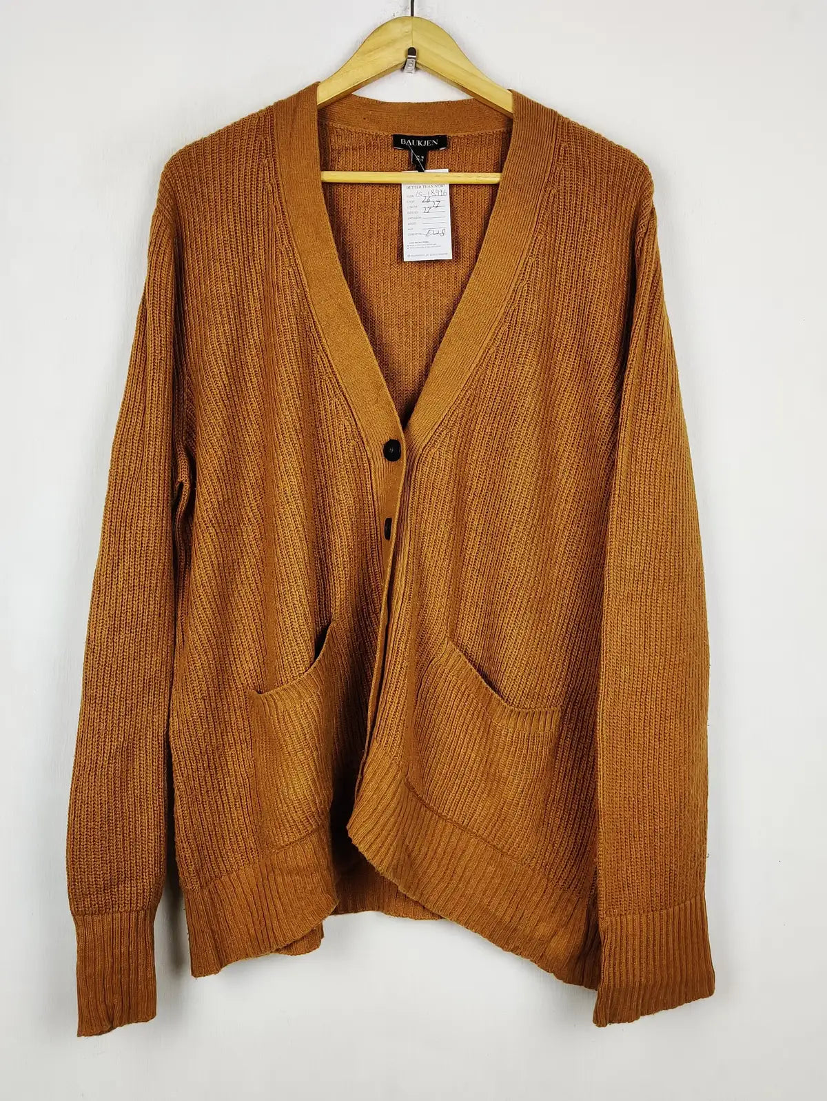 Buy online pre-used pre-loved 100% authentic & Original branded Baukjen (LS-18996) available in Pakistan. Top international brands avilable.