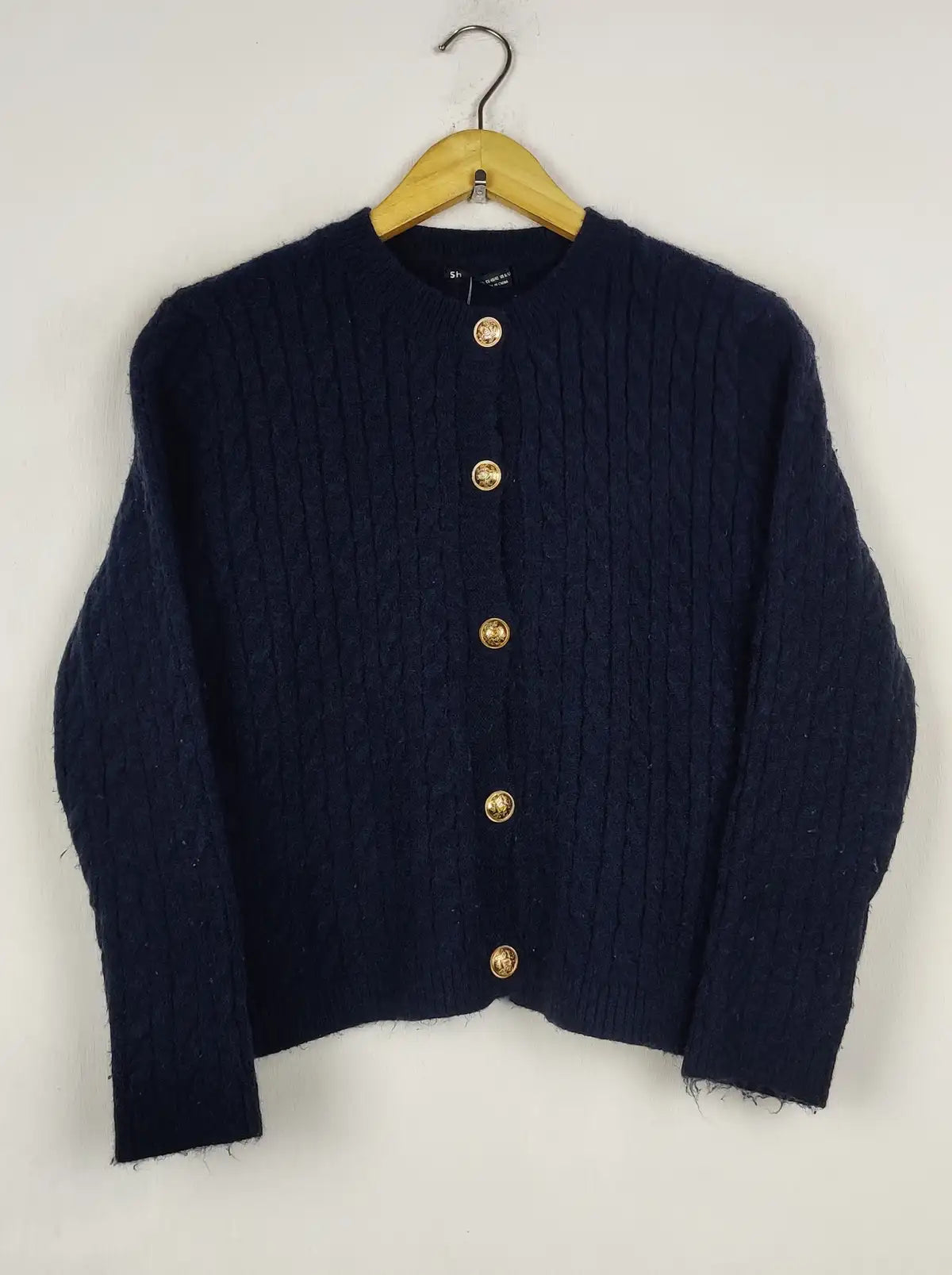 Buy online pre-used pre-loved 100% authentic & Original branded Shein (LS-19004) available in Pakistan. Top international brands avilable.