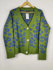 Buy online pre-used pre-loved 100% authentic & Original branded Shein (LS-19018) available in Pakistan. Top international brands avilable.