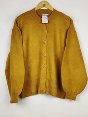 Buy online pre-used pre-loved 100% authentic & Original branded Tu (LS-19019) available in Pakistan. Top international brands avilable.