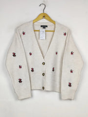 Buy online pre-used pre-loved 100% authentic & Original branded Primark (LS-19048) available in Pakistan. Top international brands avilable.