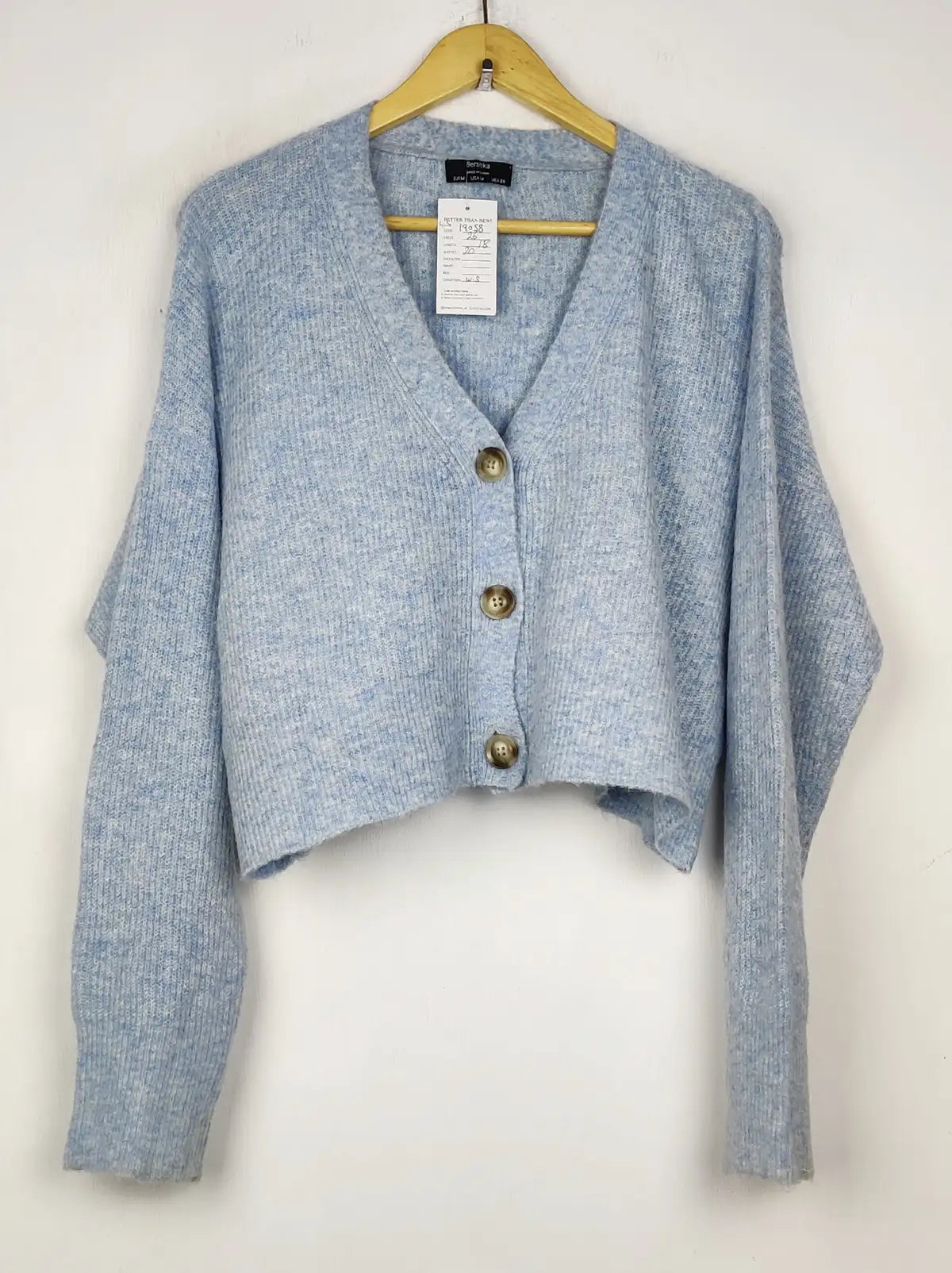 Buy online pre-used pre-loved 100% authentic & Original branded Bershka (LS-19058) available in Pakistan. Top international brands avilable.