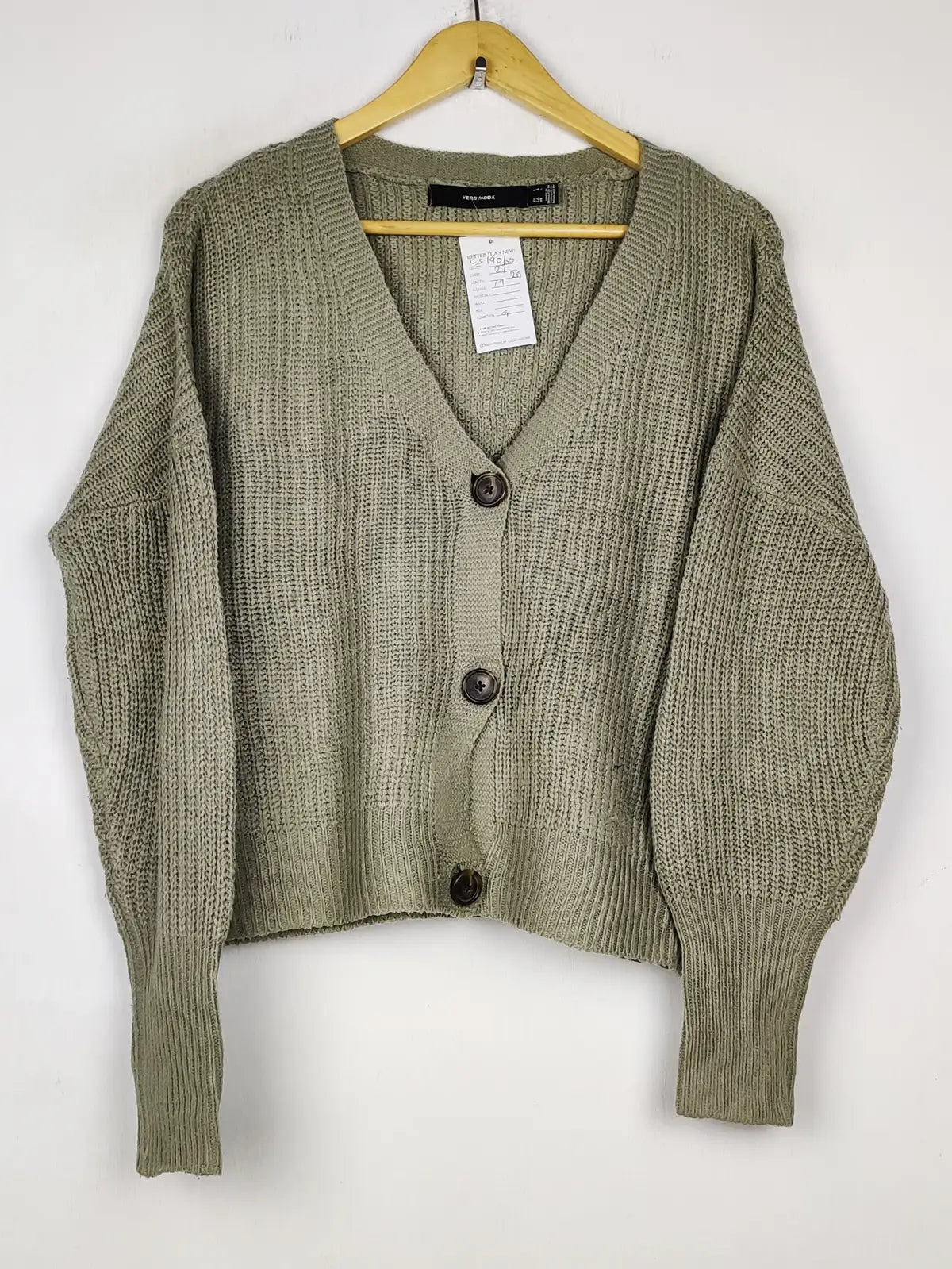 Buy online pre-used pre-loved 100% authentic & Original branded Vero Moda (LS-19060) available in Pakistan. Top international brands avilable.